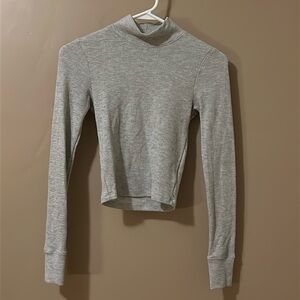 American Eagle Cropped Sweater/Top